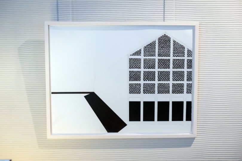 Meisterklasse XI, Lisa Reitmeier, Scherung (Nr.1), 2008, Bleistift, Tusche und Aquarell auf Papier, 30 x 40 cm, Ausstellungsansicht, Foto: Stefan Heigl