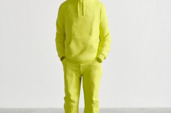 Erwin Wurm, Untitled (Hoody I), 2023, Bronze, Farbe, 200 ×65 × 45 cm © Erwin Wurm, Bildrecht, Wien 2024, Foto: Markus Gradwohl